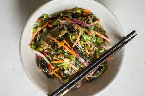 Đa dạng thực đơn ăn kiêng với món salad thanh mát, lạ miệng