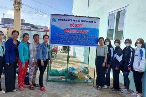 'Biến rác thành tiền' tặng người nghèo