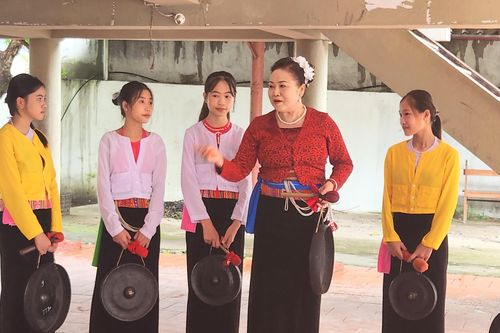 Người 'truyền lửa' văn hóa Mường