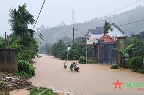 Tỉnh Lâm Đồng: 100% cán bộ, chiến sĩ sẵn sàng giúp dân ứng phó với lũ lụt