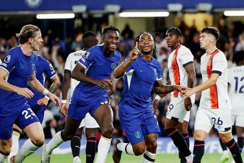 Sterling lập cú đúp, Chelsea thắng trận đầu kỷ nguyên Pochettino