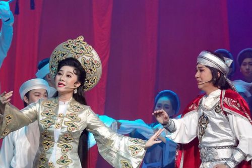 Công diễn bản dựng mới của vở cải lương 'Cô đào hát'