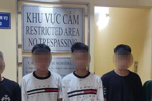 Bắt nhóm 'choai' gây ra hàng loạt vụ cướp tài sản ở Hà Nội