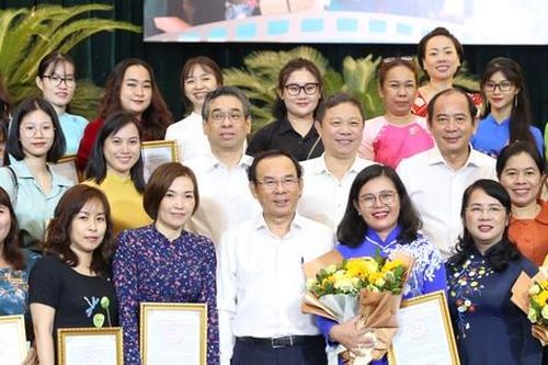 TPHCM tri ân lực lượng lo hậu sự nạn nhân Covid-19