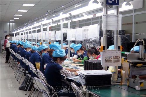 Tổng Liên đoàn Lao động Việt Nam tiếp tục hỗ trợ người lao động mất việc, giảm giờ làm