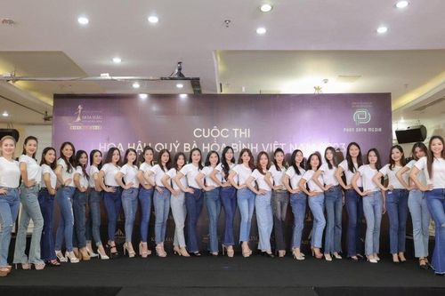 Mrs Grand Vietnam: Trưởng BTC sốc tinh thần cho thí sinh trước đêm thi quan trọng
