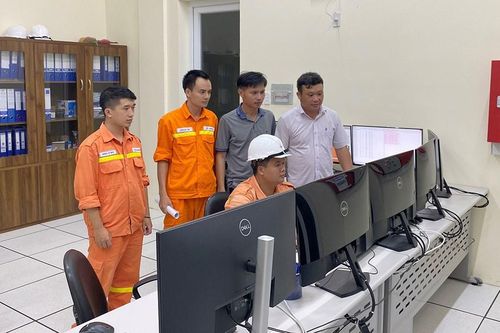 Đóng điện giai đoạn 1 đường dây 220kV Nha Trang – Tháp Chàm