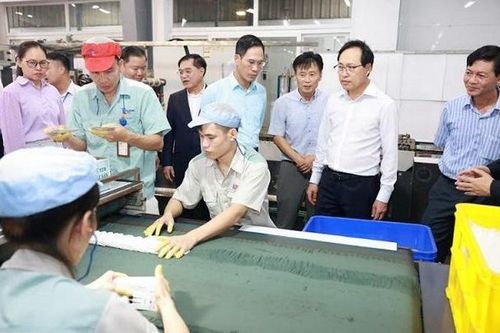 Samsung Việt Nam hỗ trợ 12 doanh nghiệp phát triển nhà máy thông minh