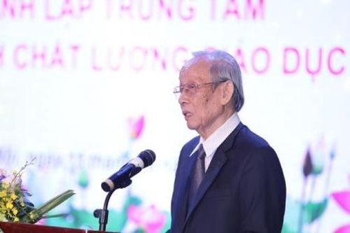 Lễ tang Giáo sư Trần Hồng Quân tổ chức theo nghi thức lễ tang cấp cao