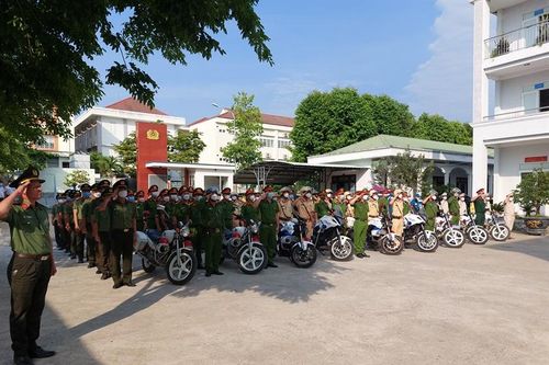 Phối hợp bảo đảm an ninh trật tự vùng giáp ranh