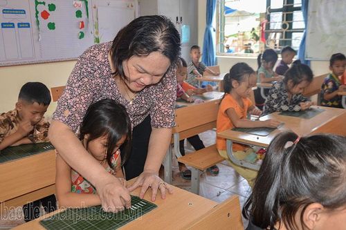 Những chuyến ngược ngàn