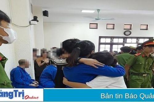 Những 'bóng hồng' gieo rắc 'cái chết trắng'