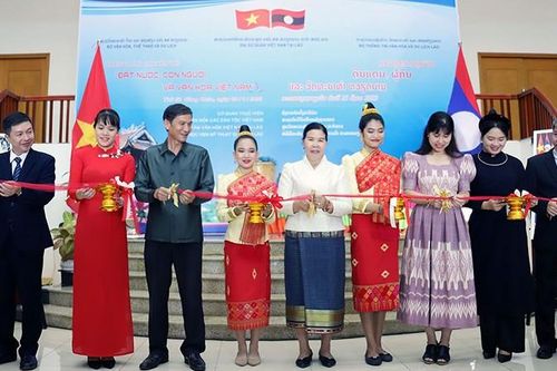 Quảng bá hình ảnh đất nước, con người Việt Nam tại Lào