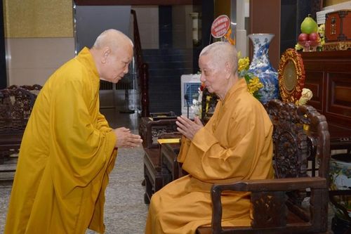 Hòa thượng Chủ tịch Hội đồng Trị sự khánh tuế Đức Pháp chủ GHPGVN