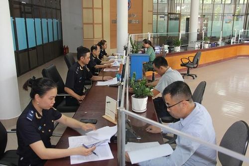 Hơn 200 lãnh đạo doanh nghiệp bị tạm hoãn xuất cảnh vì nợ thuế