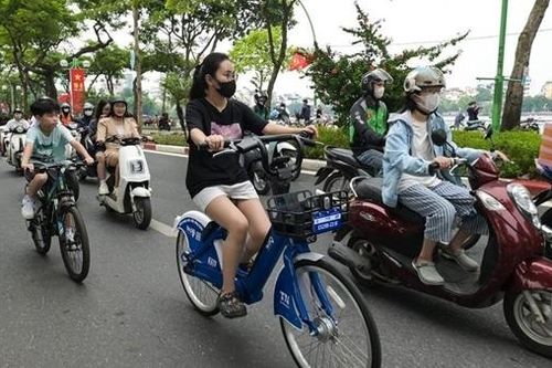 Dịch vụ xe đạp công cộng tại Hà Nội đi vào hoạt động