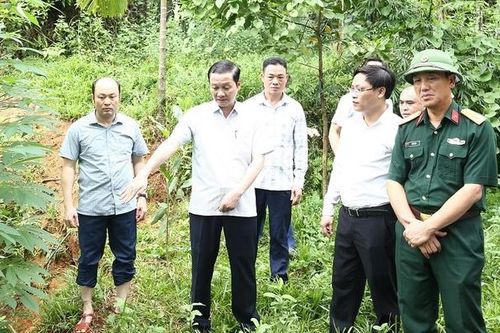 Người dân sống trong nỗi lo khi đồi Na Lo xuất hiện vết nứt