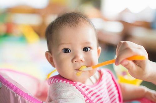 Sai lầm cần tránh khi cho trẻ ăn bổ sung
