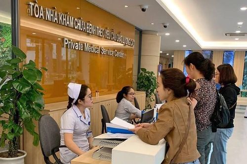 Nhiều bệnh viện vẫn lúng túng khi áp dụng quy định mới về giá khám chữa bệnh theo yêu cầu