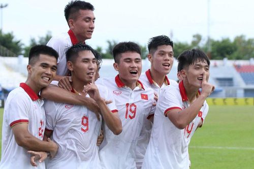 HLV Troussier gọi 10 cầu thủ vừa vô địch U23 Đông Nam Á