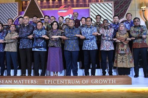 Việt Nam tích cực đóng góp thúc đẩy hợp tác tài chính ASEAN