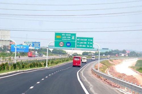 Sớm hoàn thiện hệ thống đường gom cao tốc Hà Nội - Bắc Ninh