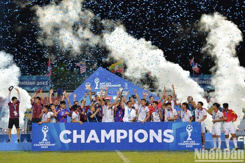 U23 Việt Nam ăn mừng chức vô địch Đông Nam Á