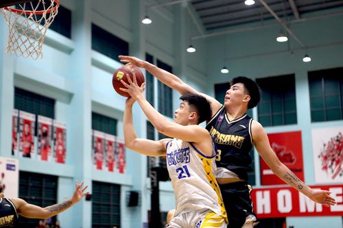 Danang Dragons giành chiến thắng đầu tiên