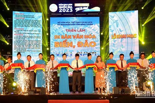 Khai mạc Triển lãm 'Di sản văn hóa biển, đảo Việt Nam'