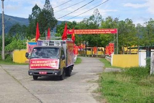 Đưa pháp luật đến với bà con vùng biên xứ Huế