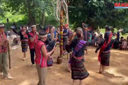 Quảng Bình: Đồng bào Vân Kiều vui Lễ hội Gieo hạt