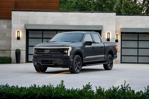 'Soi' Ford F-150 Lightning Platinum Black 2024 đặc biệt hơn 2,3 tỷ đồng