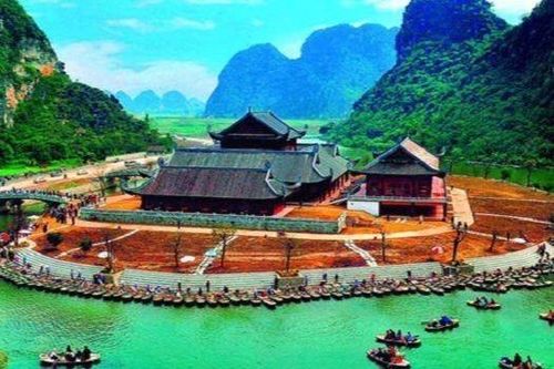 Tràng An vùng đất 'vàng' phát triển du lịch bền vững
