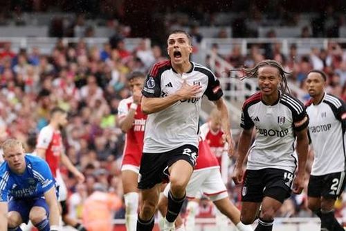 Arsenal mất điểm cay đắng trước Fulham trong thế hơn người