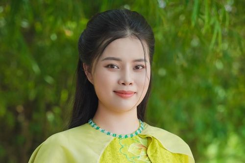 Ca sĩ Phạm Thùy Linh luôn thổn thức mỗi mùa Vu lan