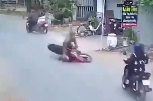 Nóng trên đường: Những tình huống lái xe tự chuốc họa vào thân