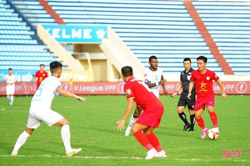 Thất bại trên sân Thiên Trường, Hồng Lĩnh Hà Tĩnh kết thúc mùa giải ở vị trí thứ 8