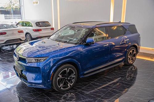 VinFast VF9 'siêu lướt' mới chạy 20 km được rao bán với mức giá khó tin