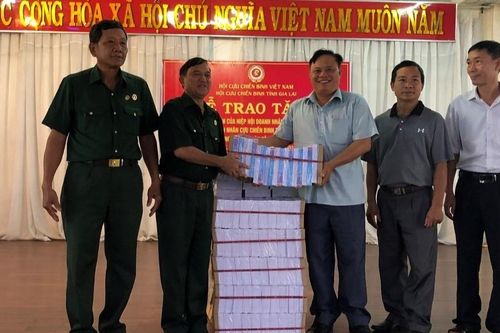 Gia Lai: Tiếp nhận 150.000 tập vở trao cho học sinh có hoàn cảnh khó khăn