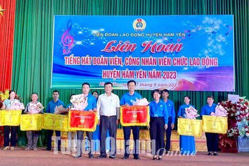 Liên hoan tiếng hát đoàn viên, công nhân viên chức, lao động huyện Hàm Yên năm 2023