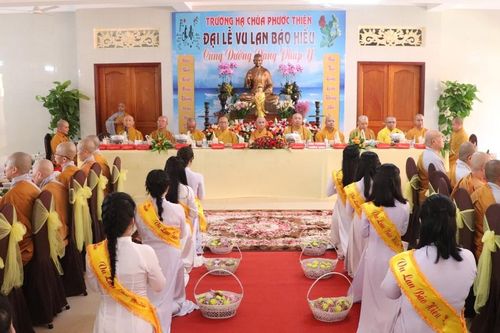 Chư Ni trường hạ chùa Phước Thiện, chùa Liên Hoa (H.Bình Chánh) tổ chức lễ Tự tứ, Vu lan - Báo hiếu