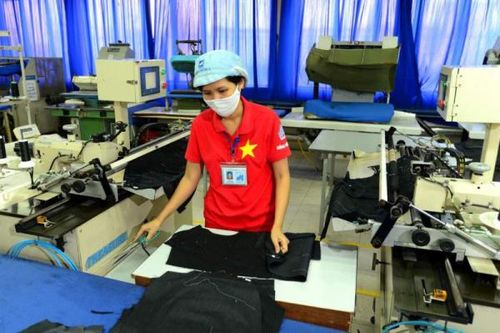 Đa dạng hóa nguồn cung nguyên liệu cho ngành may mặc