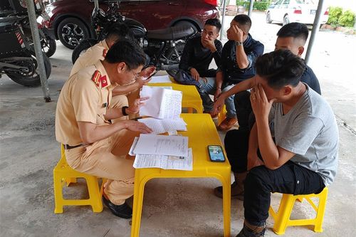 Xử lý nghiêm đoàn xe mô tô đi vào cao tốc, đâm bị thương Cảnh sát giao thông