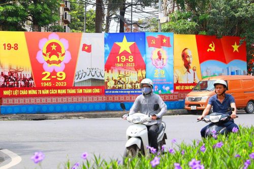 Hà Nội rực rỡ cờ hoa mừng Quốc khánh 2-9