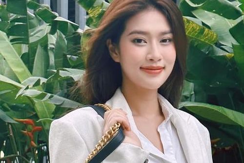 Vài giờ trước khi chuyển giao vương miện, đương kim Miss Grand Vietnam Đoàn Thiên Ân thế nào?