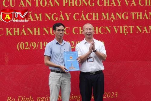 Quận Ba Đình ra mắt mô hình 'Chung cư an toàn phòng cháy, chữa cháy'