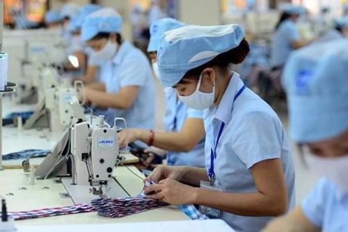 Người lao động bị mất việc, giảm giờ làm sẽ được nhận hỗ trợ