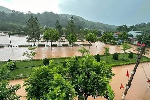 Sơn La: Mưa lớn kéo dài nhiều giờ gây ngập úng cục bộ