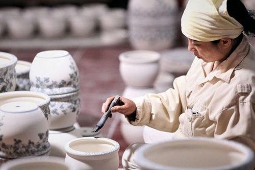 Làng nghề xanh hóa nhờ công nghệ