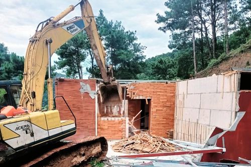 Hà Nội cưỡng chế tháo dỡ công trình vi phạm đất rừng Sóc Sơn